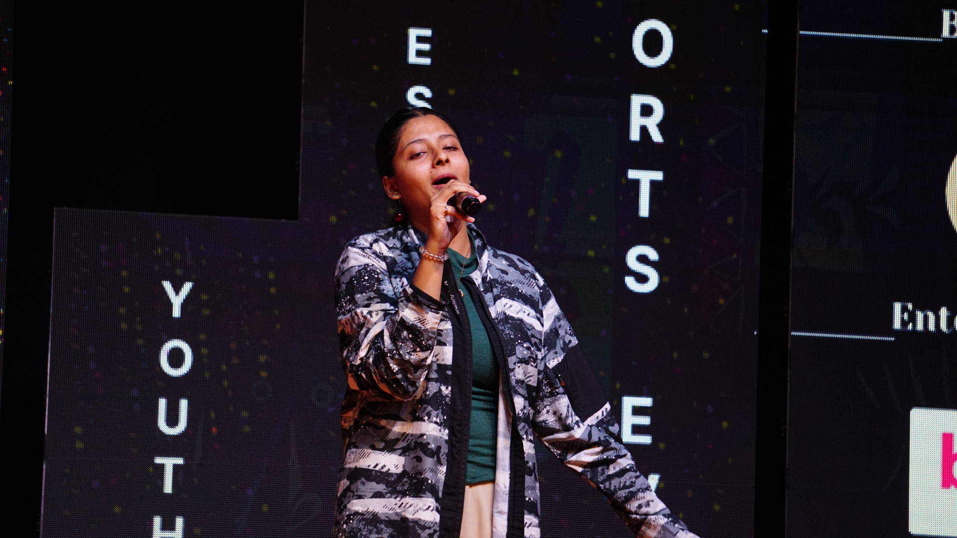 Singing Gallery Image 4